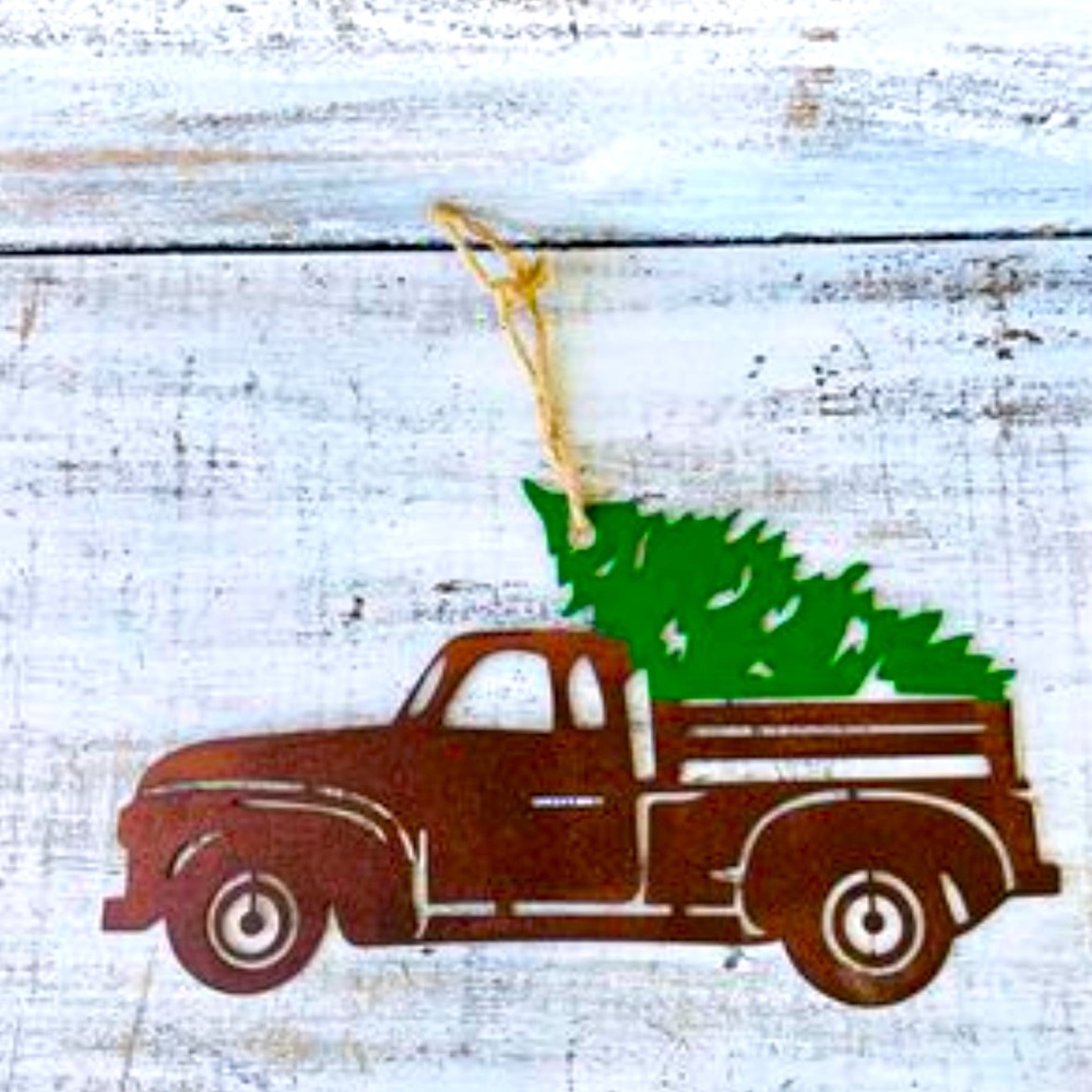 *Hanging Rusty Metal Truck
